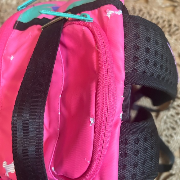 Sprayground - Picture 6 of 10